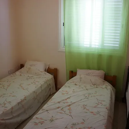 Semesterbostad Faros Beach Family Larnaca